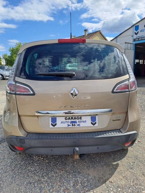 RENAULT MEGANE SCENIC 2015