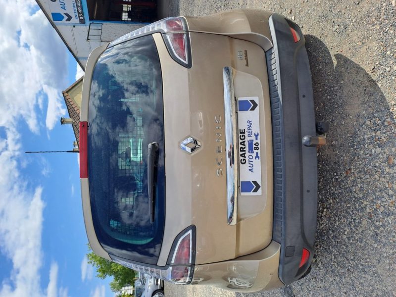 RENAULT MEGANE SCENIC 2015