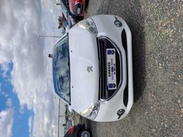 PEUGEOT 208 I 2014