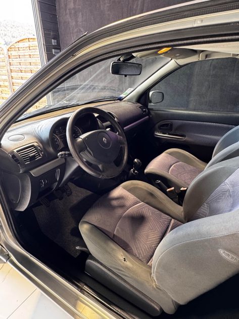 Renault Clio 2 – Essence – 210 000 km – CT OK – Garantie incluse