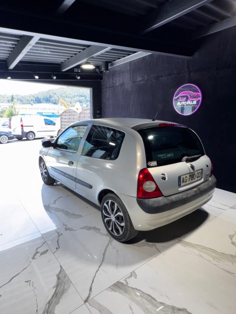 Renault Clio 2 – Essence – 210 000 km – CT OK – Garantie incluse