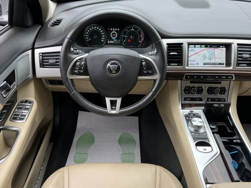 JAGUAR XF PHASE 2 LUXE 2.2 D 200 Cv 1ERE MAIN / 59 100 Kms BVA8 INTERIEUR CUIR GPS - GARANTIE 1 AN