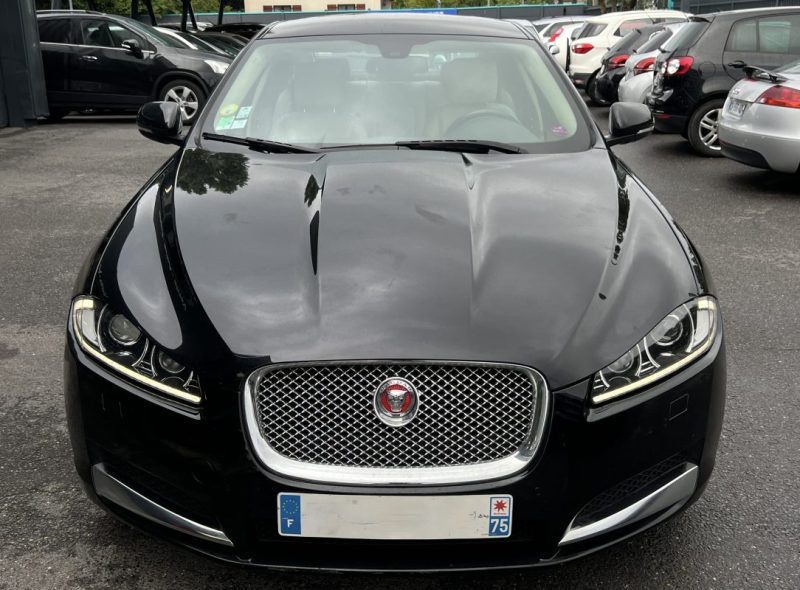 JAGUAR XF PHASE 2 LUXE 2.2 D 200 Cv 1ERE MAIN / 59 100 Kms BVA8 INTERIEUR CUIR GPS - GARANTIE 1 AN