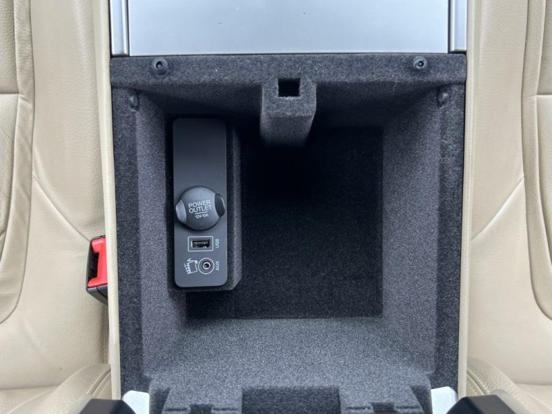 JAGUAR XF PHASE 2 LUXE 2.2 D 200 Cv 1ERE MAIN / 59 100 Kms BVA8 INTERIEUR CUIR GPS - GARANTIE 1 AN