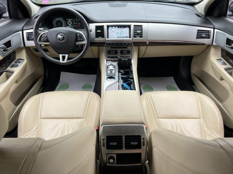 JAGUAR XF PHASE 2 LUXE 2.2 D 200 Cv 1ERE MAIN / 59 100 Kms BVA8 INTERIEUR CUIR GPS - GARANTIE 1 AN
