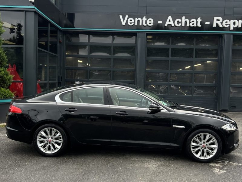 JAGUAR XF PHASE 2 LUXE 2.2 D 200 Cv 1ERE MAIN / 59 100 Kms BVA8 INTERIEUR CUIR GPS - GARANTIE 1 AN