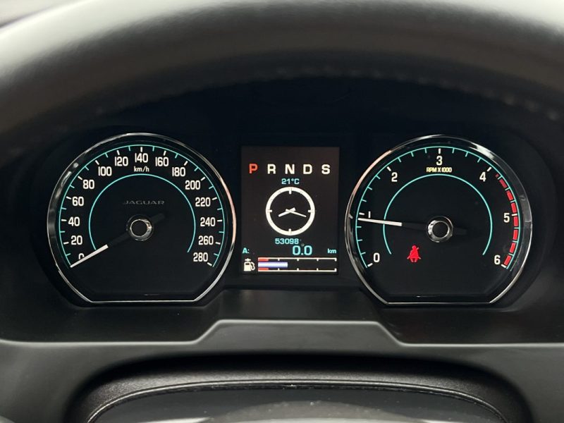 JAGUAR XF PHASE 2 LUXE 2.2 D 200 Cv 1ERE MAIN / 59 100 Kms BVA8 INTERIEUR CUIR GPS - GARANTIE 1 AN