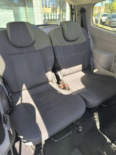 RENAULT TWINGO II 1.2i 75CV