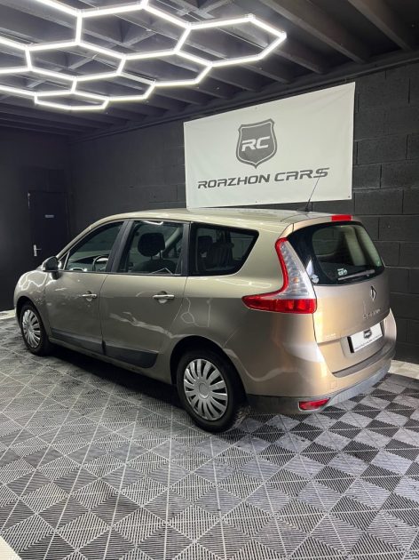 RENAULT MEGANE SCENIC 2010