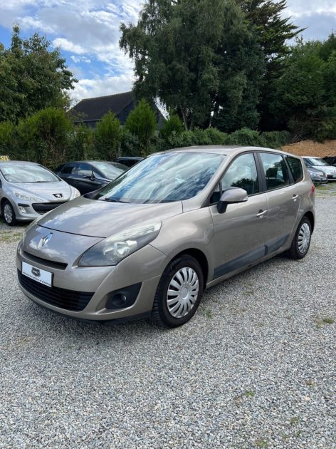 RENAULT MEGANE SCENIC 2010