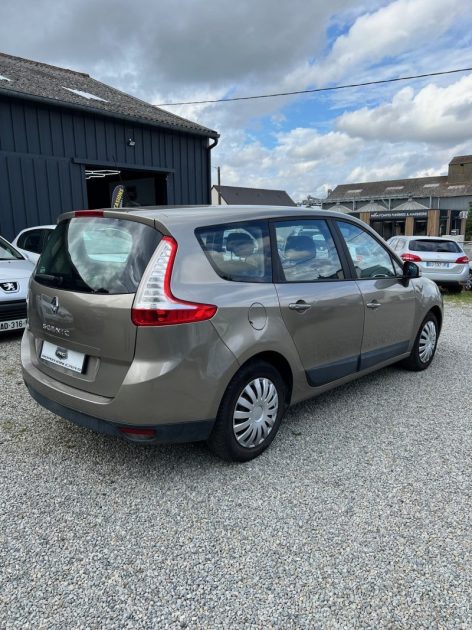 RENAULT MEGANE SCENIC 2010
