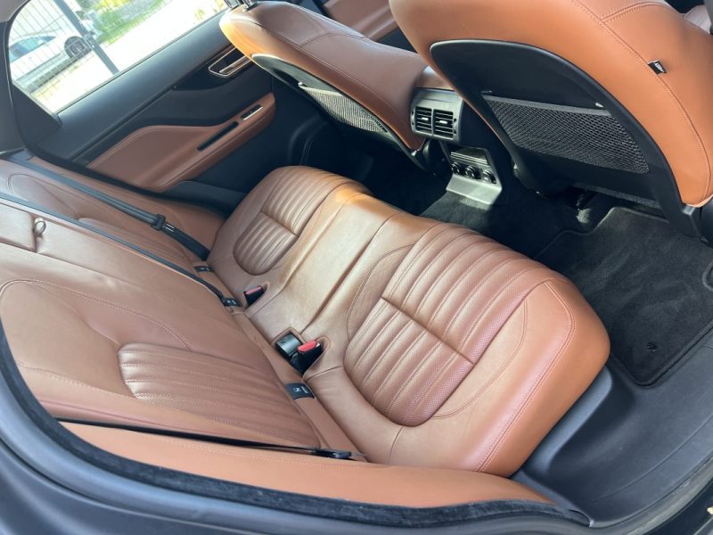 JAGUAR F-PACE 2.0 D 180 PRESTIGE 4X4 BVA8