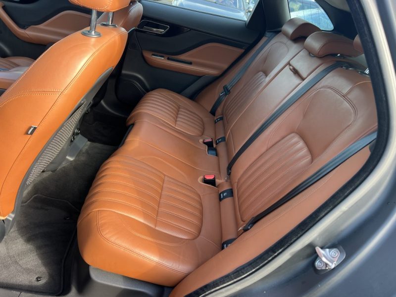 JAGUAR F-PACE 2.0 D 180 PRESTIGE 4X4 BVA8