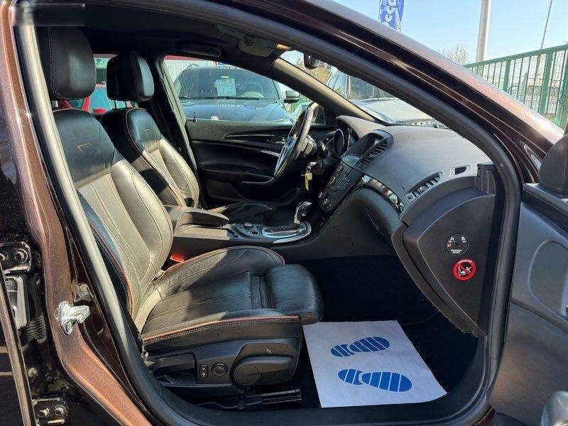 OPEL INSIGNIA SPORT 2.0l CDTI COSMO PACK 4X4 BVA 2012