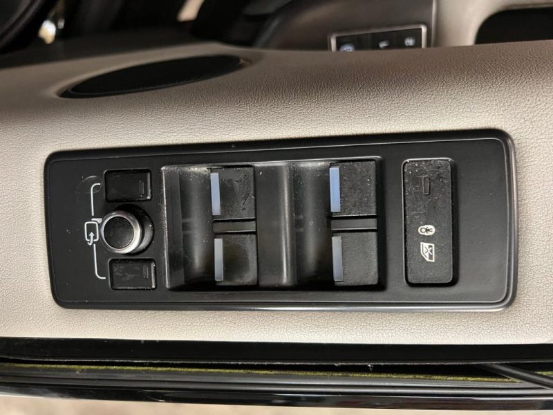 LAND ROVER RANGE ROVER SPORT 3.O TD6 258CH - 225000KM - SUIVI FACTURE