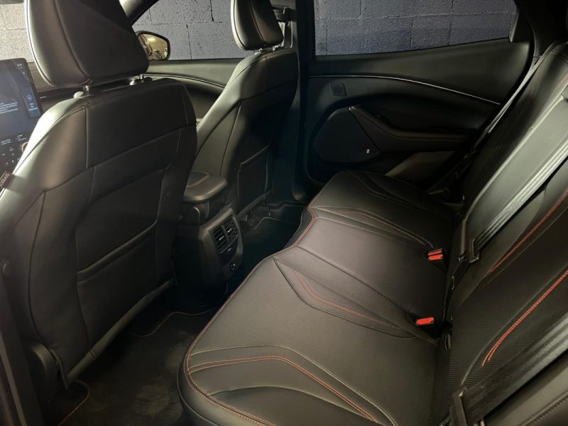 FORD MUSTANG MACH-E 2021