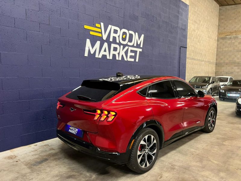 FORD MUSTANG MACH-E 2021