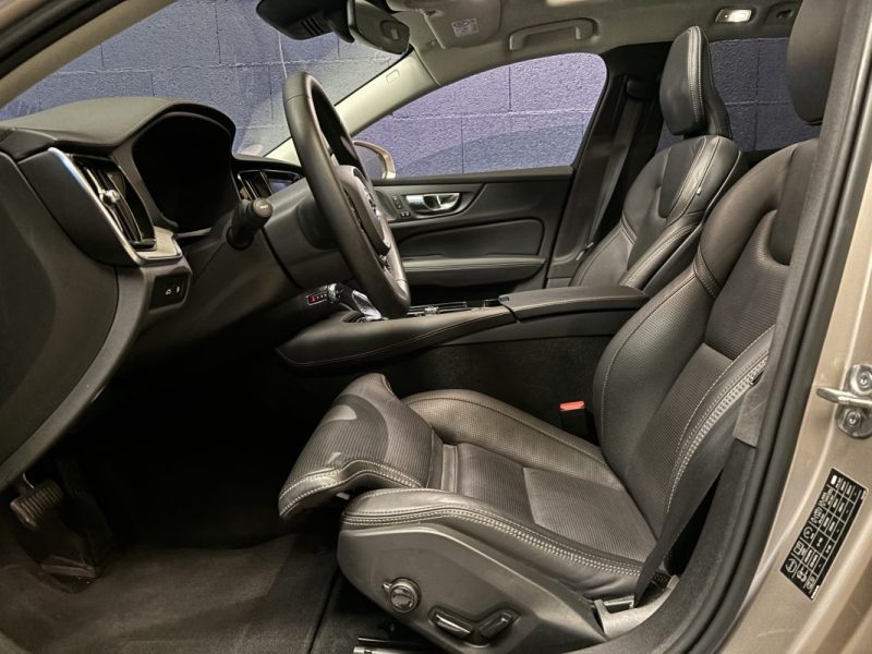 VOLVO V60 T6 AWD Ultimate Style Chrome Geartronic 8