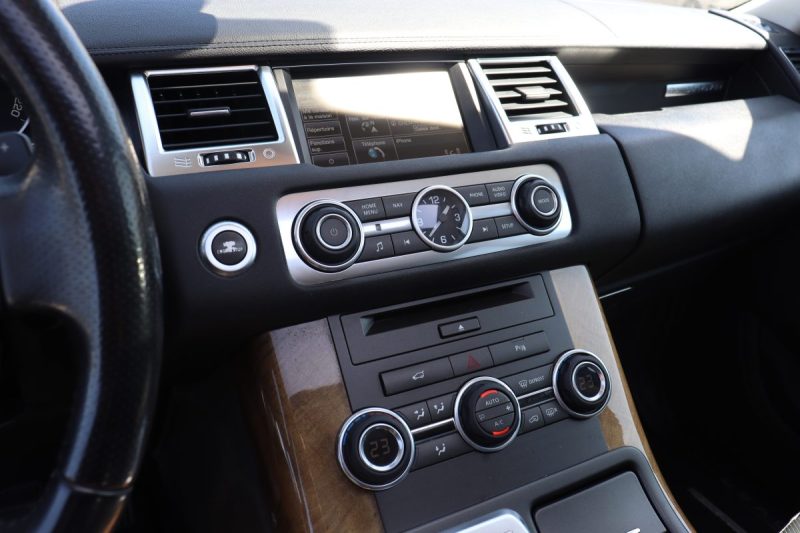 LAND ROVER RANGE ROVER SPORT SDV6 3.0 256 AUTOBIOGRAPHY BVA8