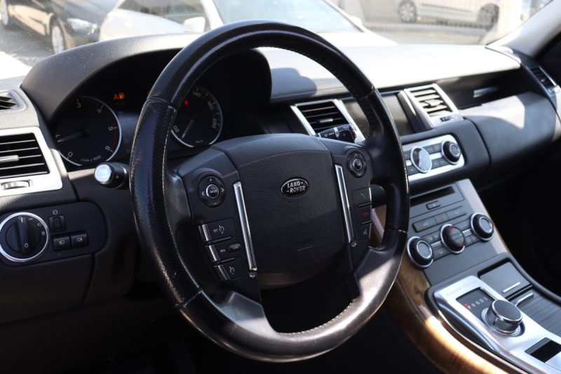 LAND ROVER RANGE ROVER SPORT SDV6 3.0 256 AUTOBIOGRAPHY BVA8