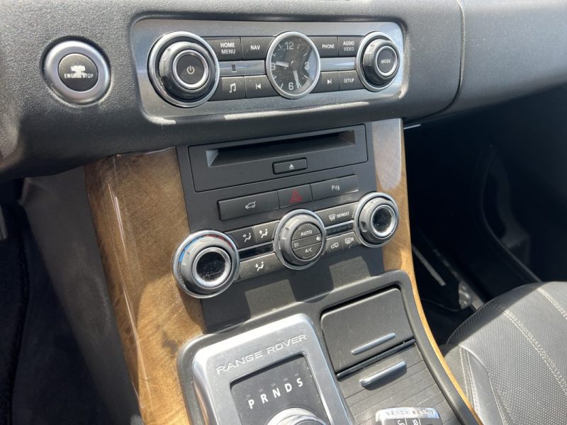 LAND ROVER RANGE ROVER SPORT SDV6 3.0 256 AUTOBIOGRAPHY BVA8