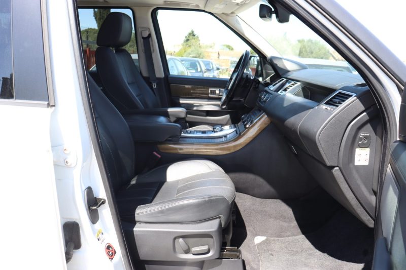 LAND ROVER RANGE ROVER SPORT SDV6 3.0 256 AUTOBIOGRAPHY BVA8