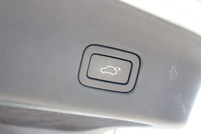 LAND ROVER RANGE ROVER SPORT SDV6 3.0 256 AUTOBIOGRAPHY BVA8