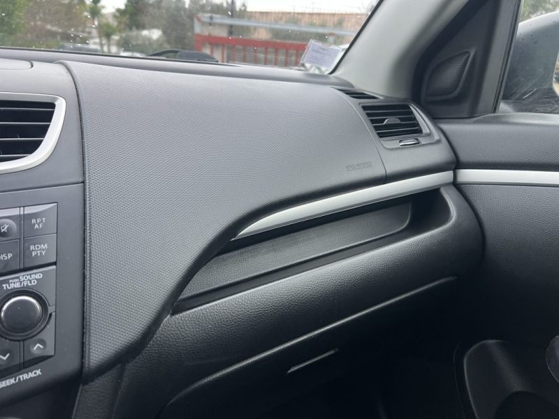 SUZUKI SWIFT III 1.2 VVT GLX 4X4 5P