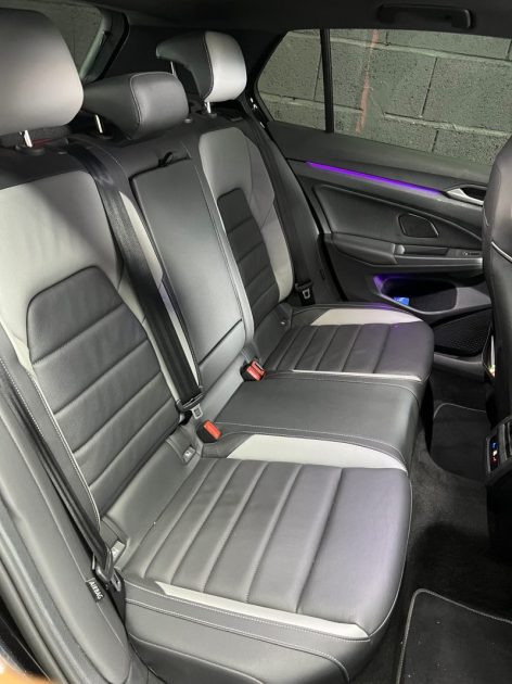 VOLKSWAGEN GOLF 2023