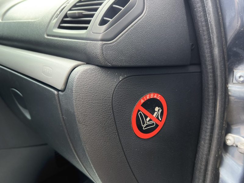 RENAULT CLIO 2 II PHASE 2 1.5 DCI 65 Cv 5 PORTES / CLIMATISAITON BLUETOOTH - GARANTIE 1 AN