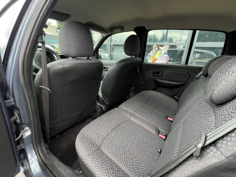 RENAULT CLIO 2 II PHASE 2 1.5 DCI 65 Cv 5 PORTES / CLIMATISAITON BLUETOOTH - GARANTIE 1 AN