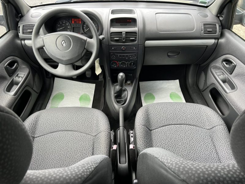 RENAULT CLIO 2 II PHASE 2 1.5 DCI 65 Cv 5 PORTES / CLIMATISAITON BLUETOOTH - GARANTIE 1 AN