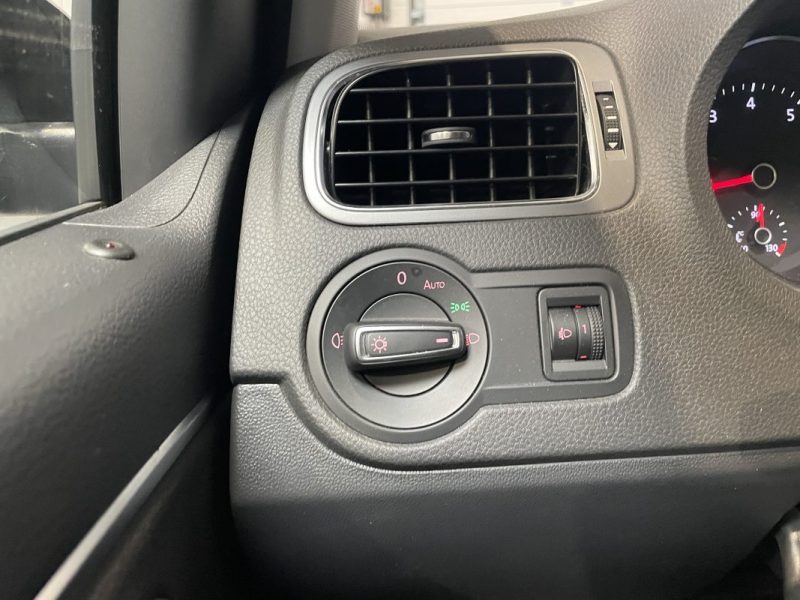 VOLKSWAGEN POLO 2017