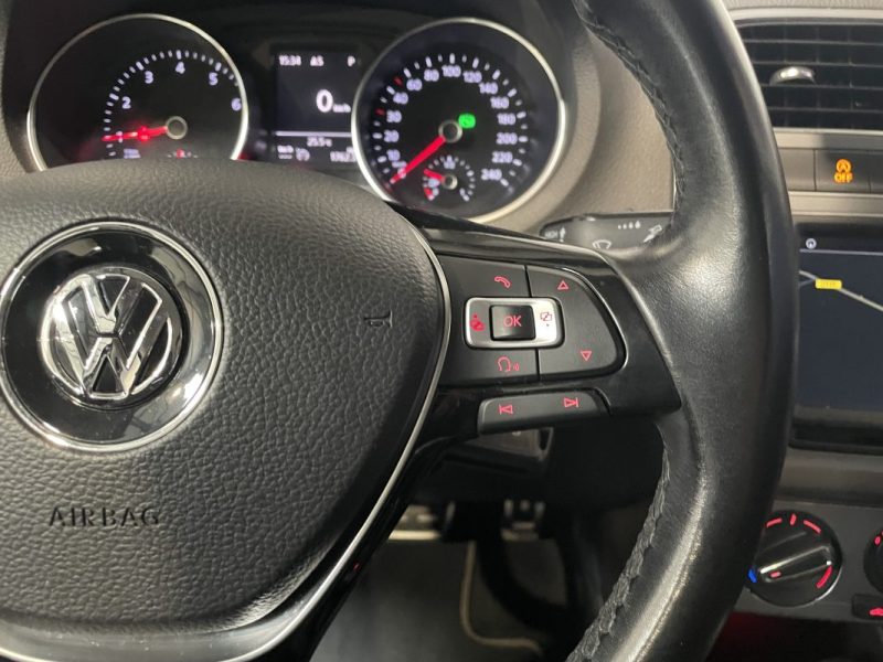 VOLKSWAGEN POLO 2017