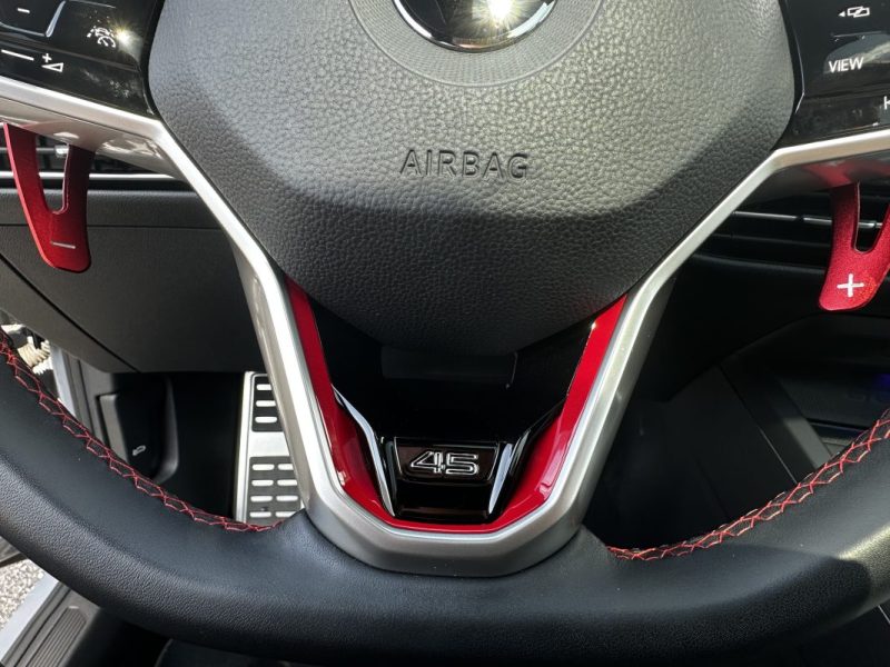 VOLKSWAGEN GOLF 2022