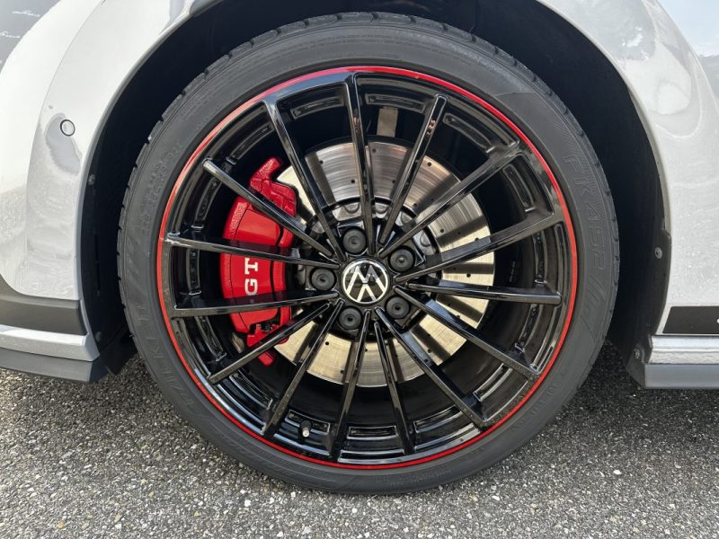 VOLKSWAGEN GOLF 2022