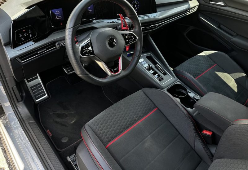 VOLKSWAGEN GOLF 2022