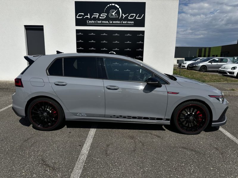 VOLKSWAGEN GOLF 2022