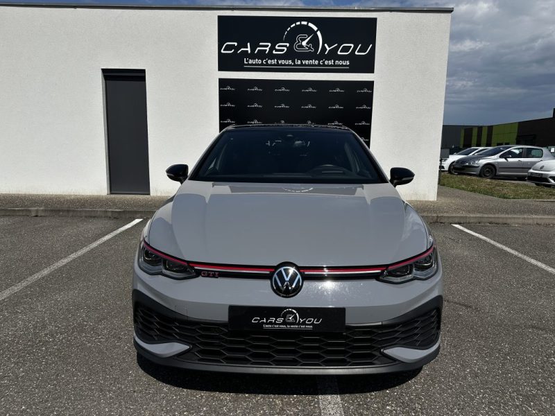 VOLKSWAGEN GOLF 2022