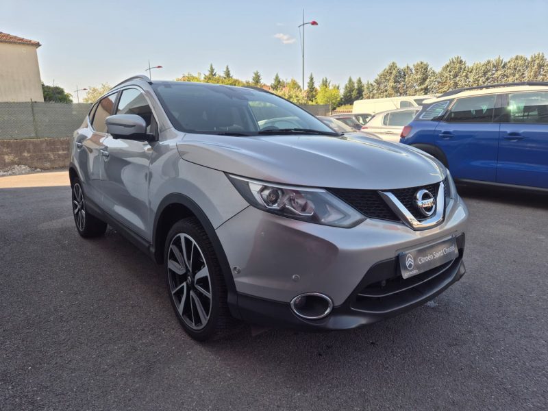 NISSAN QASHQAI 2016
