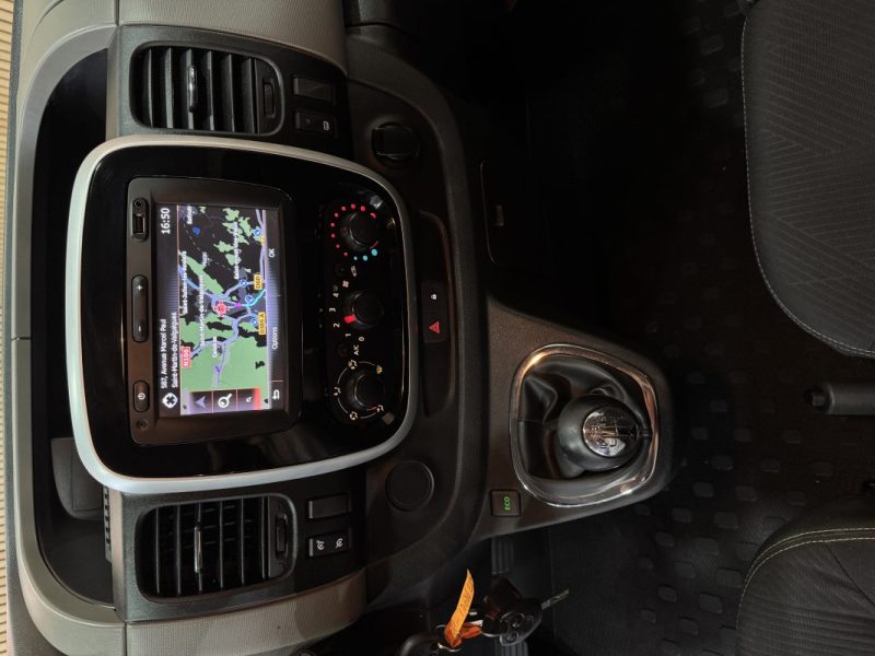 RENAULT TRAFIC 2019 TTC TVA Récupérable 