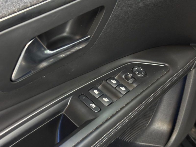 PEUGEOT 5008 1.6 BlueHDi GT LINE EAT6 120 cv