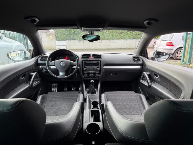VOLKSWAGEN SCIROCCO 2009