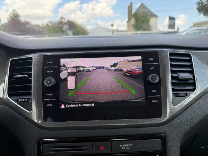 Volkswagen Golf Sportsvan 1.6 TDI 115ch BlueMotion CONNECT