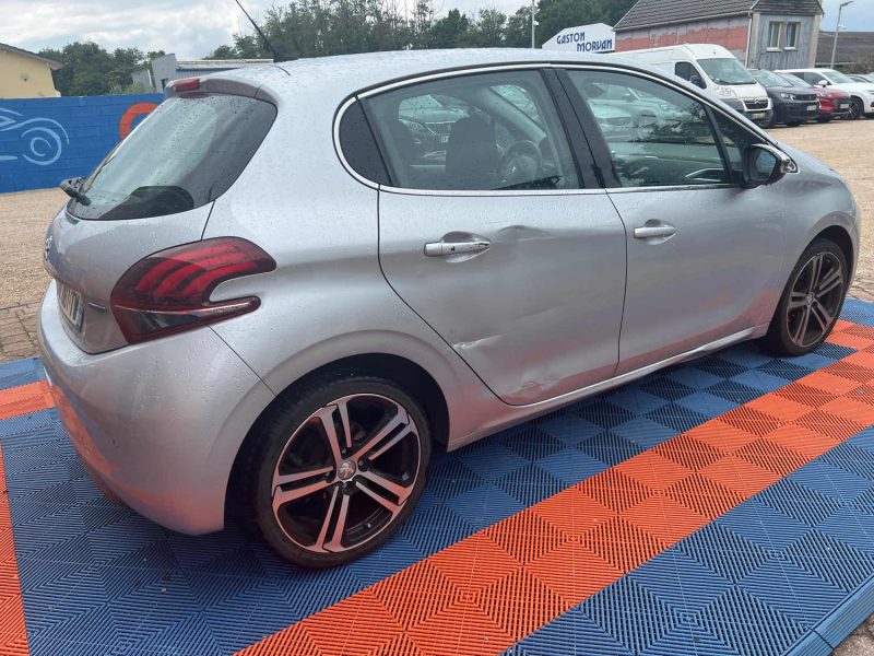 PEUGEOT 208 2016  1.6 BlueHDi 100ch Allure
