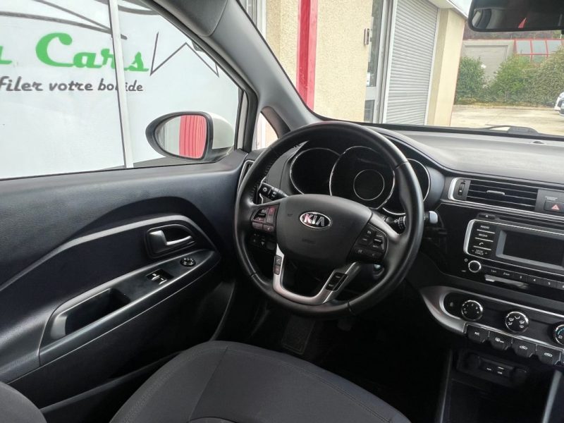 KIA RIO 2015