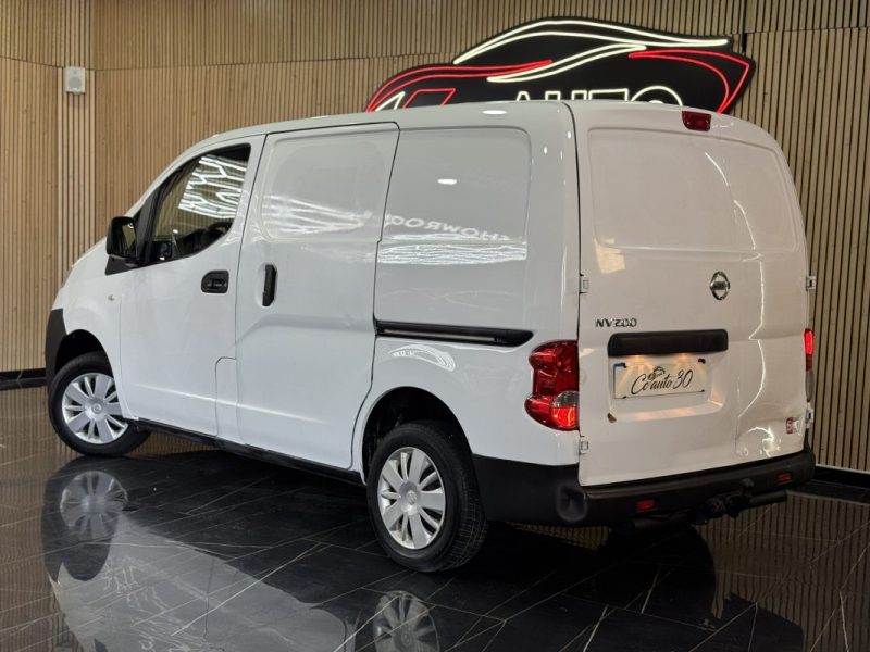 NISSAN NV200 2018