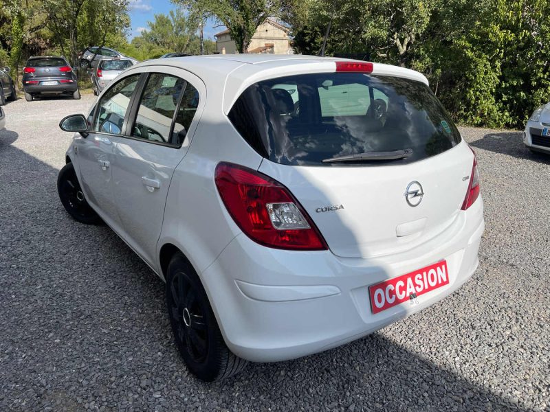 OPEL CORSA 2012