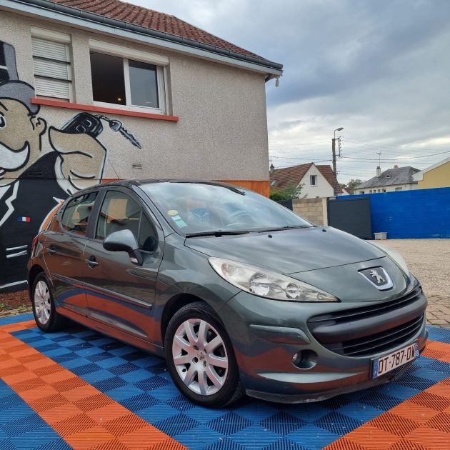 PEUGEOT 207 2006