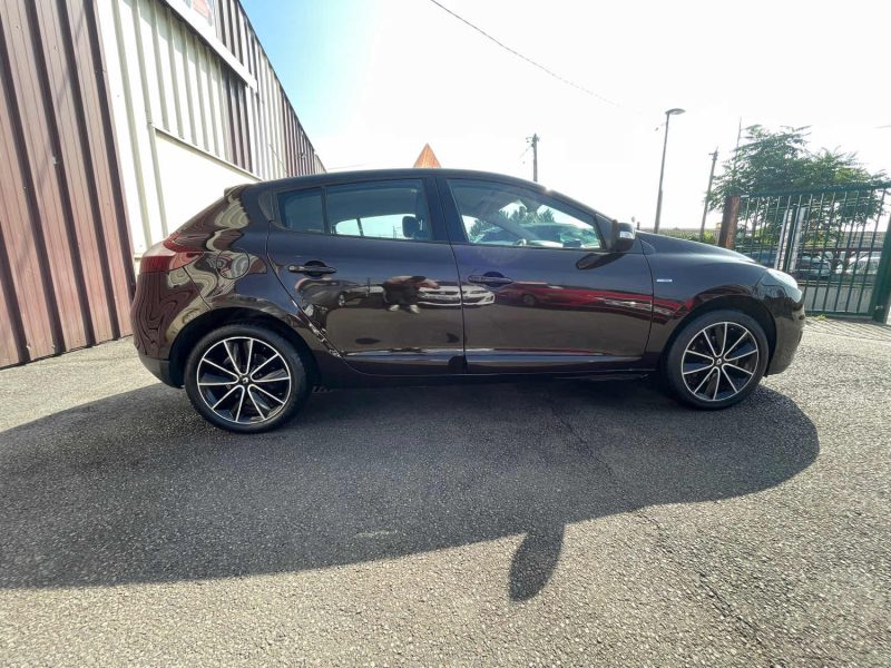 RENAULT MEGANE 3 BOITE AUTOMATIQUE 1.5 DCI 110CV 2013